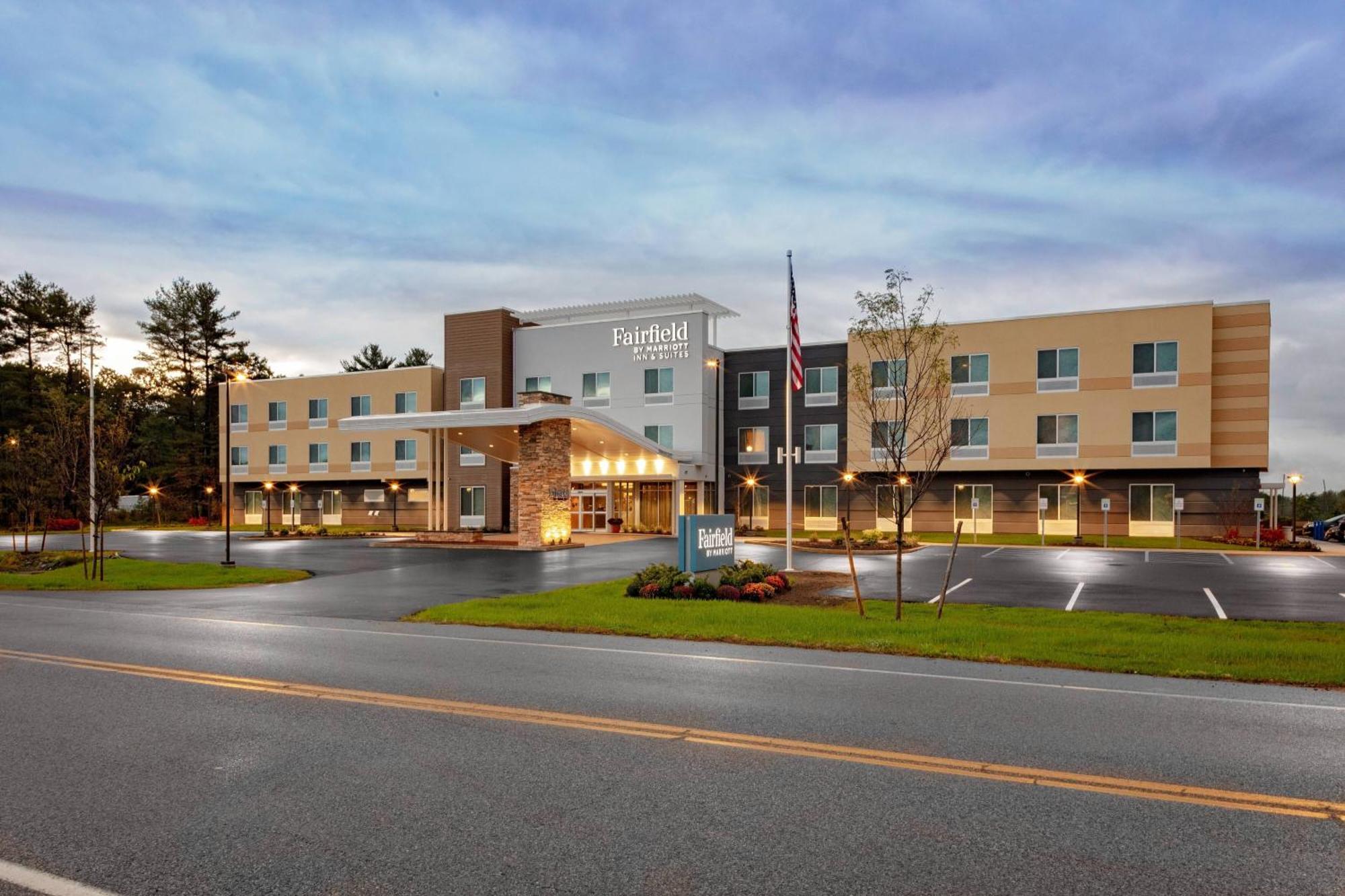 Fairfield Inn & Suites By Marriott Queensbury Glens Falls/Lake George Ngoại thất bức ảnh